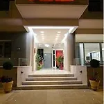 Comfy Boutique Hotel