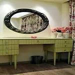 מלון Comfy Boutique 3*