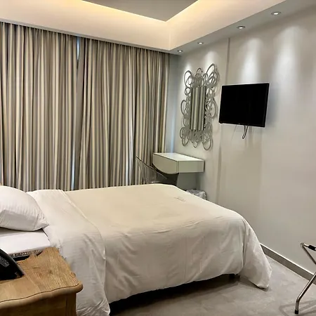 Ξενοδοχείο Comfy Boutique 3*