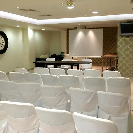 Comfy Boutique 3*