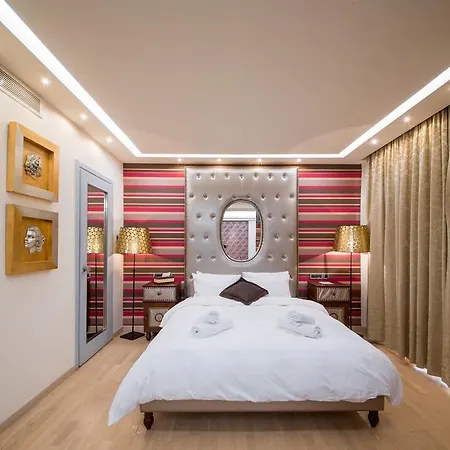 فندق Comfy Boutique 3*